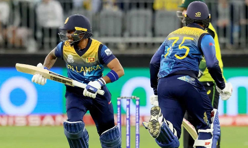 டி20 உலக கோப்பை - ஆஸ்திரேலியா வெற்றிபெற 158 ரன்களை இலக்காக நிர்ணயித்தது இலங்கை