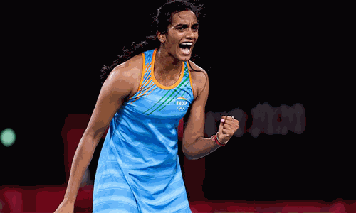 உலக பேட்மிண்டன் தரவரிசை - டாப் 5 இடங்களுக்குள் இடம்பிடித்தார் பி.வி.சிந்து