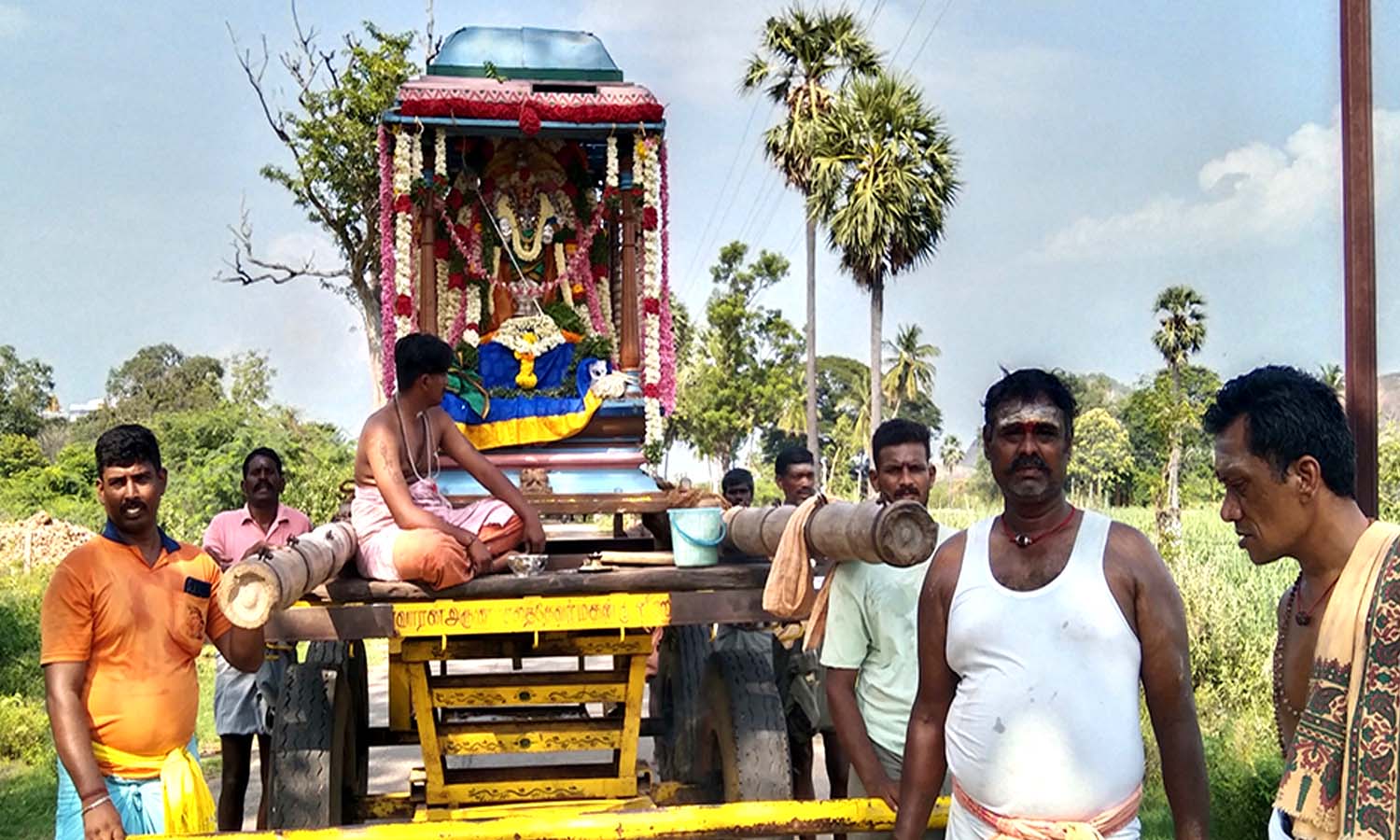 சிவகிரி  பாலசுப்பிரமணிய சுவாமி கோவிலில்  கந்த சஷ்டி திருவிழா தொடங்கியது