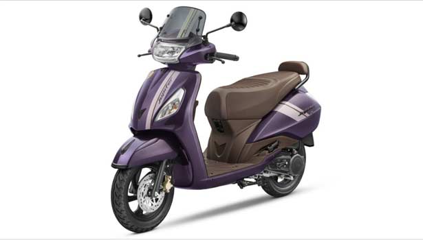 ரூ. 10 காயின் கொடுத்து ஸ்கூட்டர் வாங்கிய நபர்