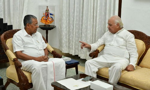 கவர்னரை திரும்ப பெற ஜனாதிபதியிடம் வலியுறுத்துவோம்: பினராயி விஜயன் பேட்டி