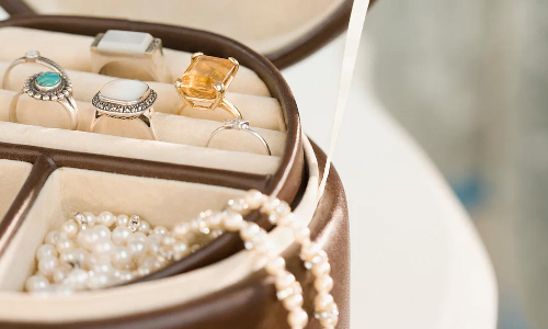 நகைகளும் பாதுகாப்பு முறைகளும்