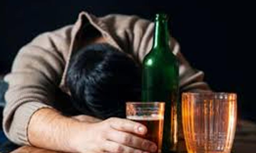 பஸ் பணிமனை ஓய்வறையில் டிரைவர்-கண்டக்டர்கள் மது அருந்தினால் நடவடிக்கை