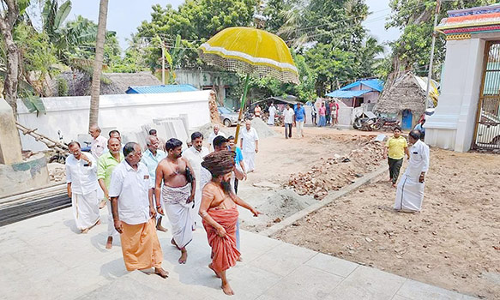 குமரக்கோவிலில் கும்பாபிஷேக திருப்பணிகள் மும்முரம்- தருமபுர ஆதீனம் ஆய்வு