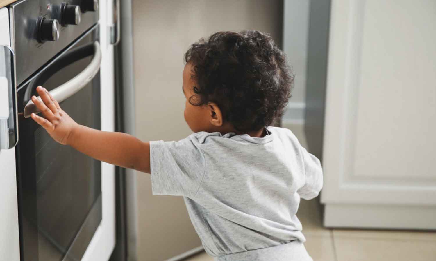 குழந்தைகளுக்கு வீட்டில் இருக்கும் ஆபத்துகளும்... தடுக்கும் வழிமுறைகளும்...