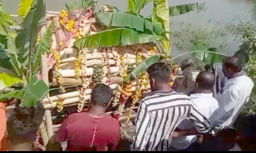 ஓசூர் அருகே  18 ஆண்டுகளுக்கு பிறகு நிரம்பிய ஏரி