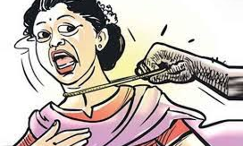 திருச்சி கருமண்டபத்தில் கோவிலுக்கு சென்ற பெண்ணிடம் தாலி சங்கிலி பறிப்பு - மோட்டார் சைக்கிளில் வந்த மர்ம நபர் கைவரிசை