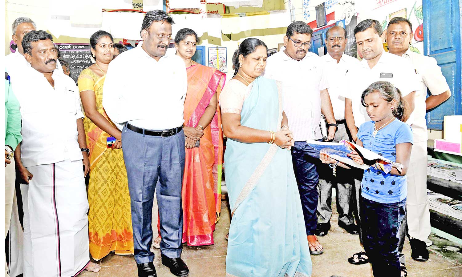 தேனி மாவட்ட ஆதிதிராவிடர் மாணவர் விடுதியில் அமைச்சர் கயல்விழி ஆய்வு தேனி மாவட்ட ஆதிதிராவிடர் மாணவர் விடுதியில் அமைச்சர் கயல்விழி ஆய்வு