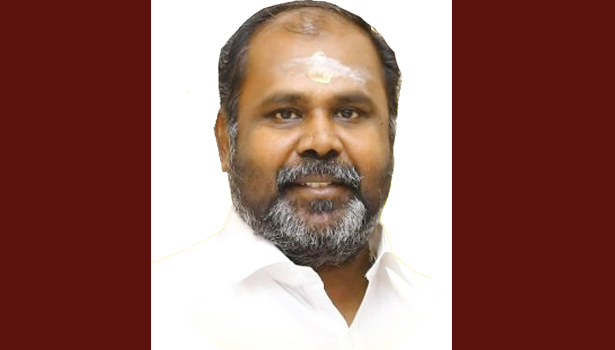 இளைய சமுதாயத்தின் மீதான பொருளாதார சுரண்டல்-முன்னாள் அமைச்சர் அறிக்கை இளைய சமுதாயத்தின் மீதான பொருளாதார சுரண்டல்-முன்னாள் அமைச்சர் அறிக்கை