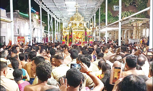 கந்தசஷ்டி திருவிழா: திருச்செந்தூரில் நாளை சூரசம்ஹாரம்