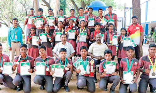 நெல்லை வருவாய் மாவட்ட அளவிலான போட்டி: விவேகானந்தா வித்யாஷ்ரம் பள்ளி மாணவர்கள் சாதனை