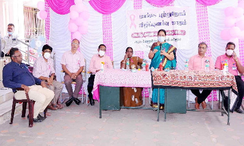 30 வயதுக்கு மேற்பட்ட பெண்களுக்கு ஆண்டுக்கு ஒரு முறை மார்பக பரிசோதனை அவசியம்