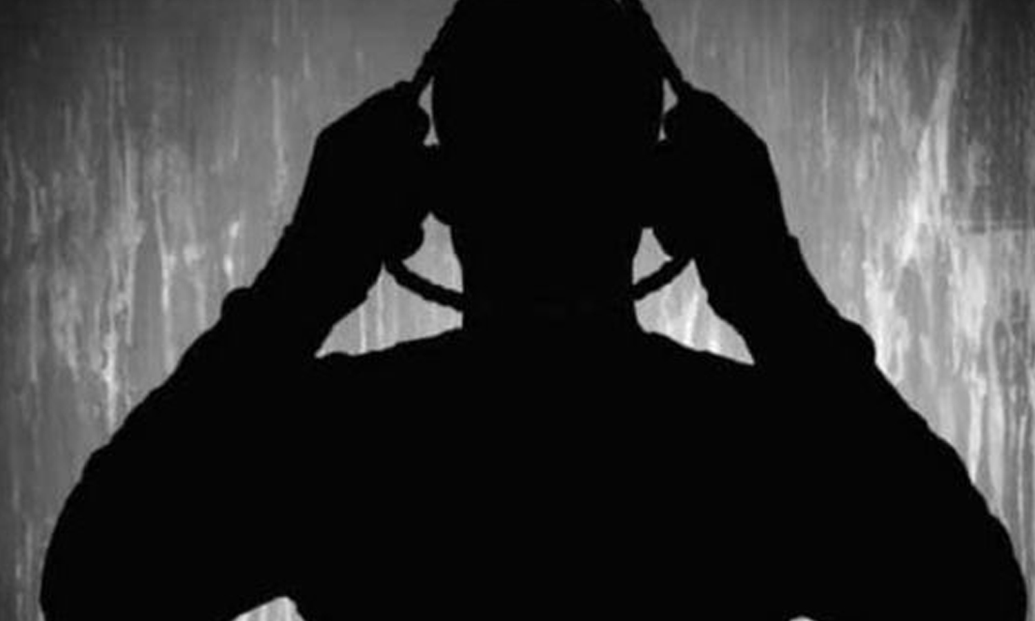 வாலிபர் தூக்கிட்டு தற்கொலை வாலிபர் தூக்கிட்டு தற்கொலை