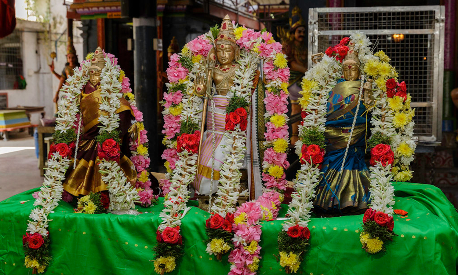 ஆன்மிகம்: இன்றைய முக்கிய நிகழ்ச்சிகள் மற்றும் பஞ்சாங்கம் ஆன்மிகம்: இன்றைய முக்கிய நிகழ்ச்சிகள் மற்றும் பஞ்சாங்கம்