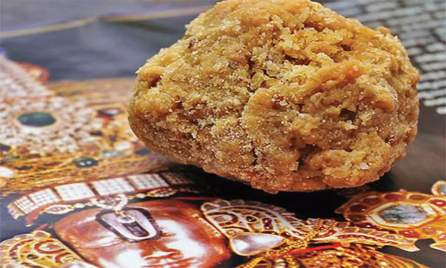 தீபத்திருவிழா அன்று திருப்பதி தேவஸ்தான கோவில்களில் லட்டு வினியோகம் செய்ய ஏற்பாடு