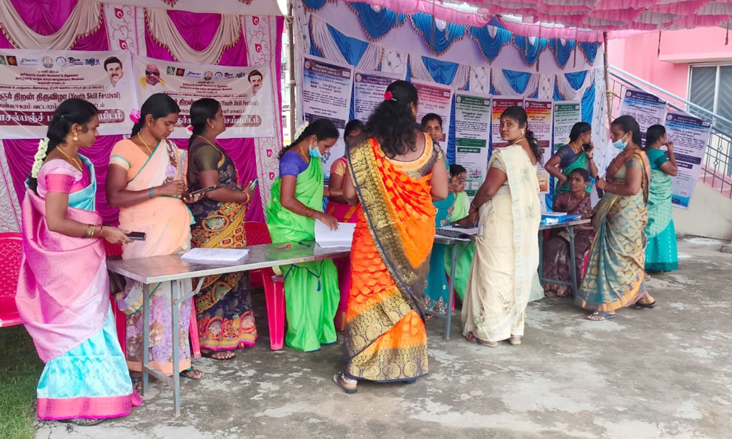 பென்னாகரத்தில்  இளைஞர் திறன் மேம்பாட்டு பயிற்சி முகாம்