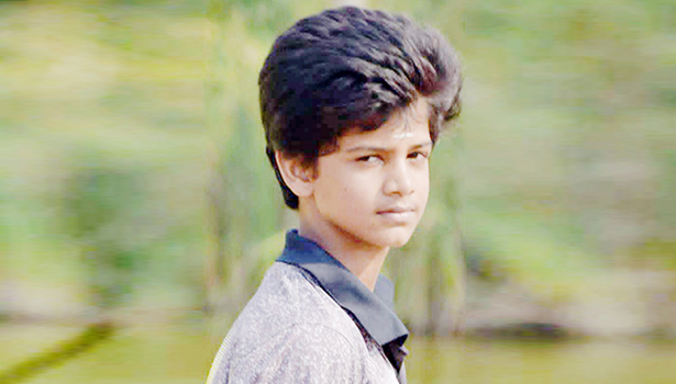 டிராக்டர் மோதி மாணவன் பலி