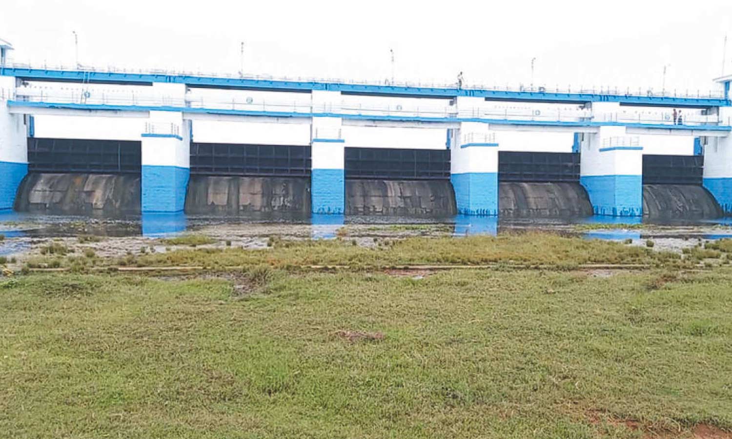 புதுப்பொலிவுடன் காட்சி தரும் செம்பரம்பாக்கம் ஏரி மதகுகள்