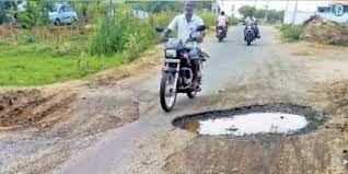 சாலைகளை சீர்ப்படுத்த கோரிக்கை