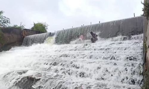 காஞ்சிபுரம்-செங்கல்பட்டு மாவட்டத்தில் 31 ஏரிகள் முழுவதும் நிரம்பியது