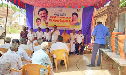 உடன்குடி 3-வது வார்டில் தொல்லை செய்யும் குரங்குகளை பிடிக்க வேண்டும் - பகுதி சபா கூட்டத்தில் பெண் வேண்டுகோள்