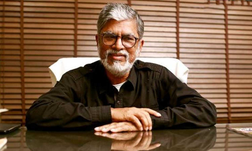 அஜித் பாணியை பின்பற்றும் விஜய்யின் தந்தை.. அப்படி என்ன செய்தார்..?