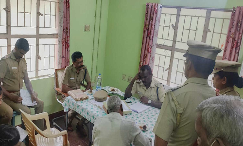 சோதனை சாவடிகளில் கண்காணிப்பை தீவிரபடுத்த வேண்டும்