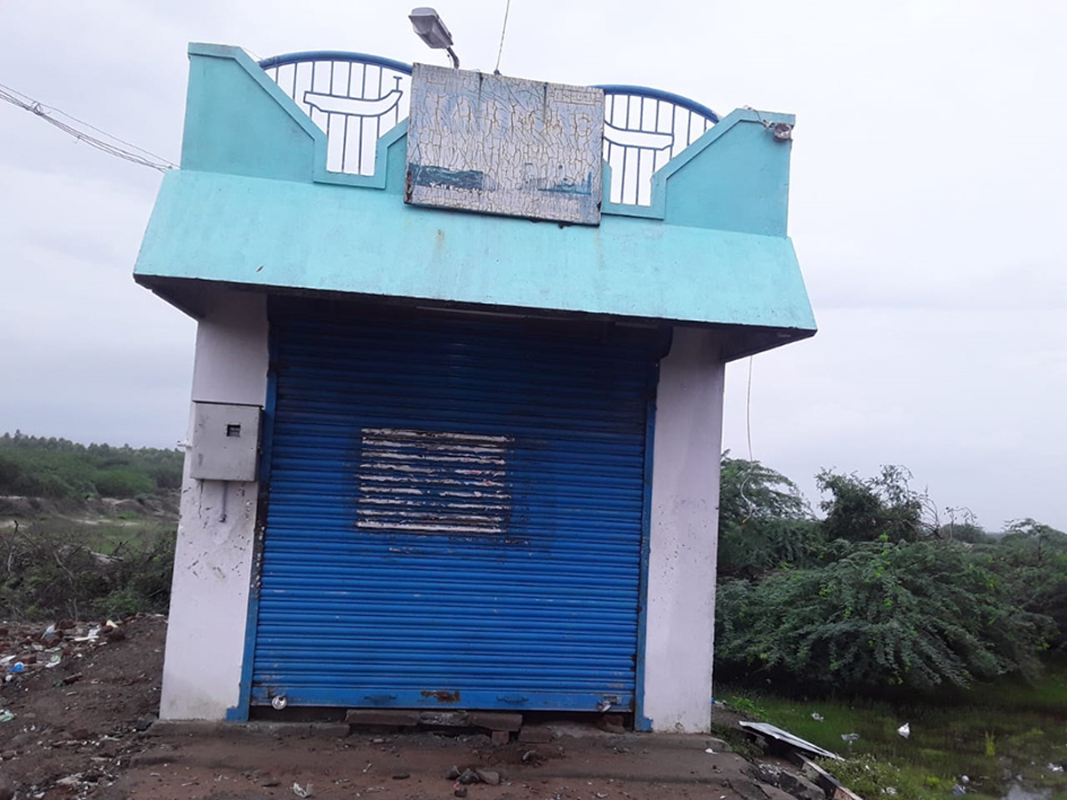 மரக்காணத்தில் உள்ள டாஸ்மாக் கடையை உடைத்து கொள்ளை முயற்சி:   மர்ம நபர்களுக்கு ேபாலீஸ் வலைவீச்சு