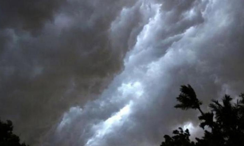 தொடர் மழை எதிரொலி- மயிலாடுதுறை மாவட்டத்தில் இன்று பள்ளி கல்லூரிகளுக்கு விடுமுறை