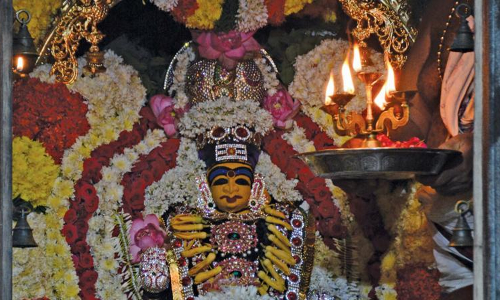 தேவையான அனைத்தையும் அருள்வார் குரு பகவான்