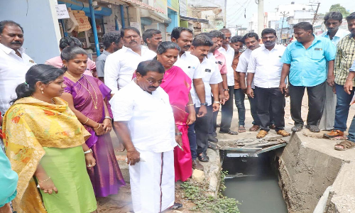 கோட்டார் பகுதியில் கழிவுநீர் ஓடை சீரமைப்பு - மேயர் மகேஷ் ஆய்வு