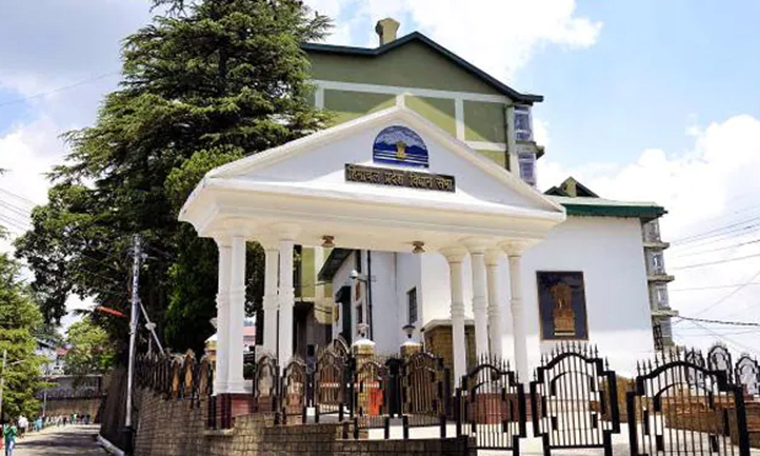 இமாச்சல பிரதேச தேர்தலில் கிரிமினல் வேட்பாளர்கள் 94 பேர் போட்டி