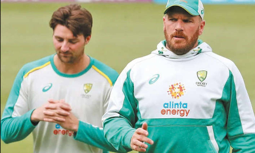 ஆரோன் பிஞ்ச் விளையாடுவது சந்தேகம்: நெருக்கடியில் ஆஸ்திரேலியா- ஆப்கானிஸ்தானுடன் இன்று மோதல்