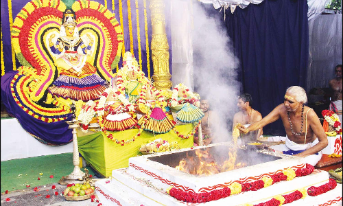 திருப்பதி கபிலேஸ்வரர் கோவிலில் சண்டி யாகம்