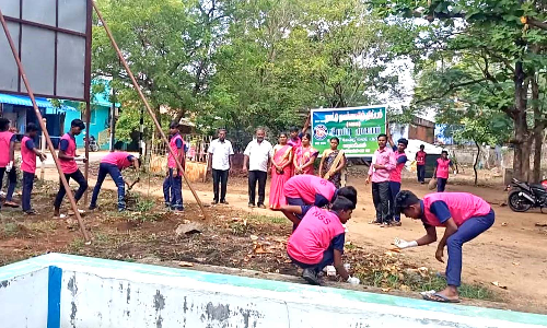 பள்ளி மாணவர்களின்  நாட்டு நலப்பணித்திட்ட முகாம்