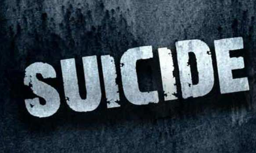 களக்காடு அருகே விவசாயி விஷம் குடித்து தற்கொலை -மனைவி பிரிந்து சென்றதால் விரக்தி