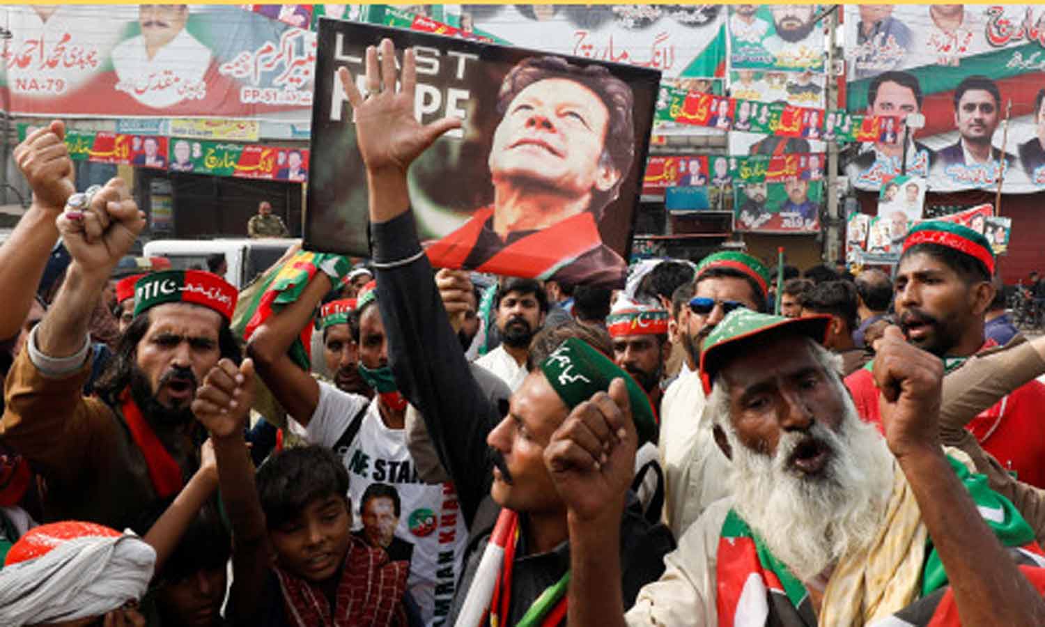 இம்ரான்கான் மீது துப்பாக்கிச்சூடு - ஆர்ப்பாட்டத்தில் ஈடுபட்ட ஆதரவாளர்கள்