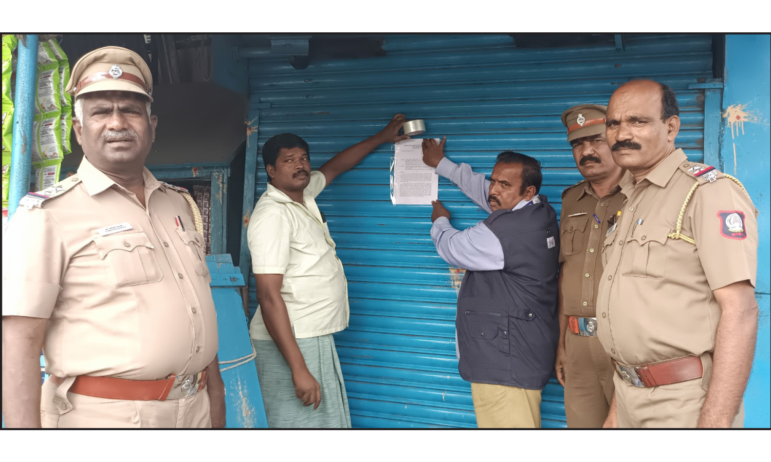 அரூரில் புகையிலைப் பொருள்கள்  விற்பனை செய்த கடைகளுக்கு சீல்