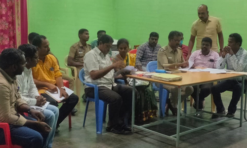 முறைகேடாக ரியல் எஸ்டேட் உரிமம்:  தாசில்தார் தலைமையில் முத்தரப்பு பேச்சுவார்த்தை