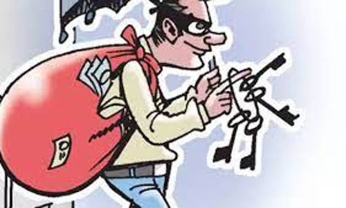 வீட்டில் 8 பவுன் நகை-ரூ.1 லட்சம் திருட்டு