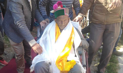 சுதந்திர இந்தியாவின் முதல் வாக்காளர் ஷியாம் சரண் 106 வயதில் மறைவு