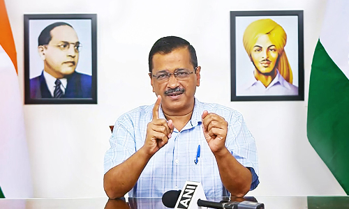 குஜராத் சட்டசபை தேர்தல்: ஆம் ஆத்மி கட்சி போட்டியிடாமல் இருக்க பா.ஜ.க. பேரம்- கெஜ்ரிவால் குற்றச்சாட்டு