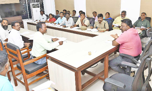 தேனியில் சுற்றுலா தொழில் முனைவோர்களுடன் ஆலோசனைக்கூட்டம்