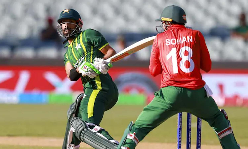 வங்காளதேசத்தை வீழ்த்தி அபார வெற்றி- அரையிறுதிக்குள் நுழைகிறது பாகிஸ்தான்