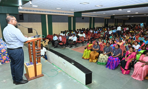 பெரம்பலூர் சீனிவாசன் கலை அறிவியல் கல்லூரியில் சர்வதேச கருத்தரங்கம்