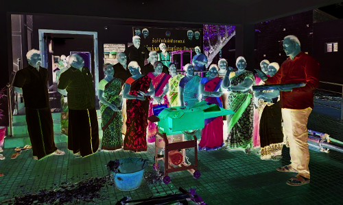 வாழை கழிவுகளில் இருந்து இயற்கை உரம் தயாரிக்கும் எந்திரம்