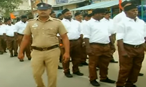 பலத்த போலீஸ் பாதுகாப்புடன் மூன்று மாவட்டங்களில் ஆர்.எஸ்.எஸ் அணிவகுப்பு