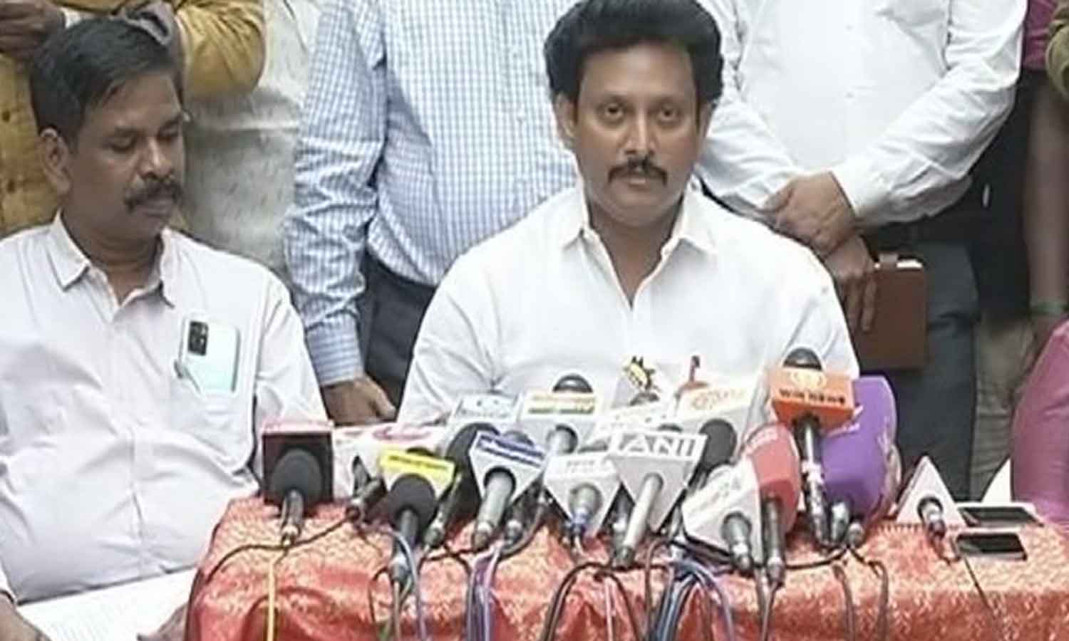 10, 11, 12-ம் வகுப்புக்கான பொதுத்தேர்வு அட்டவணை வெளியீடு 10, 11, 12-ம் வகுப்புக்கான பொதுத்தேர்வு அட்டவணை வெளியீடு