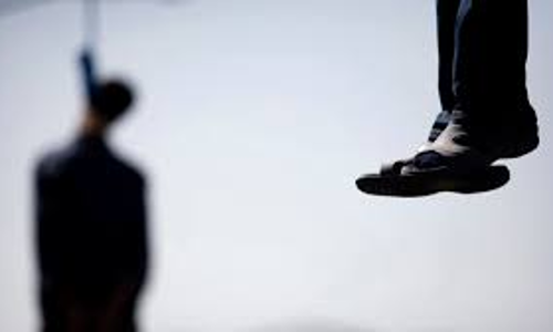 தூக்கில் தொழிலாளி பிணம்