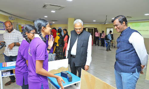 பாளை புஷ்பலதா பள்ளியில் சிந்தனை திறன் போட்டி